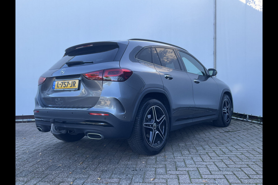 Mercedes-Benz GLA 180 Aut7 Solution AMG Pano.dak Stoel elctr+verw. Trekhaak Carplay Camera Business