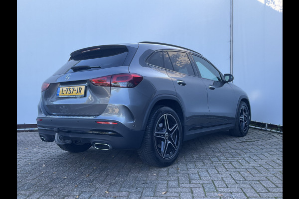 Mercedes-Benz GLA 180 Aut7 Solution AMG Pano.dak Stoel elctr+verw. Trekhaak Carplay Camera Business