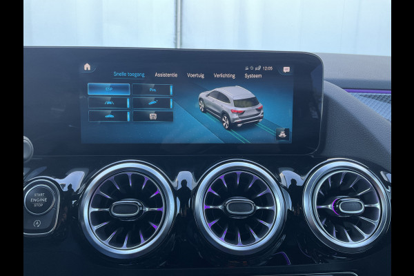 Mercedes-Benz GLA 180 Aut7 Solution AMG Pano.dak Stoel elctr+verw. Trekhaak Carplay Camera Business
