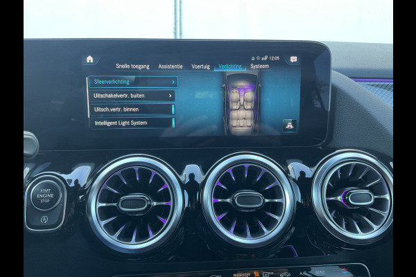 Mercedes-Benz GLA 180 Aut7 Solution AMG Pano.dak Stoel elctr+verw. Trekhaak Carplay Camera Business