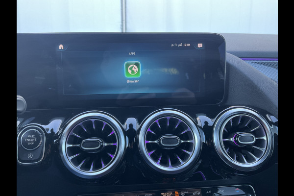 Mercedes-Benz GLA 180 Aut7 Solution AMG Pano.dak Stoel elctr+verw. Trekhaak Carplay Camera Business