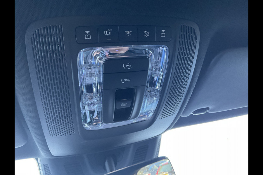 Mercedes-Benz GLA 180 Aut7 Solution AMG Pano.dak Stoel elctr+verw. Trekhaak Carplay Camera Business