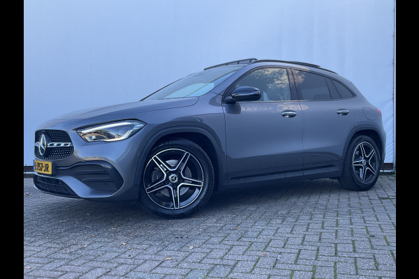 Mercedes-Benz GLA 180 Aut7 Solution AMG Pano.dak Stoel elctr+verw. Trekhaak Carplay Camera Business
