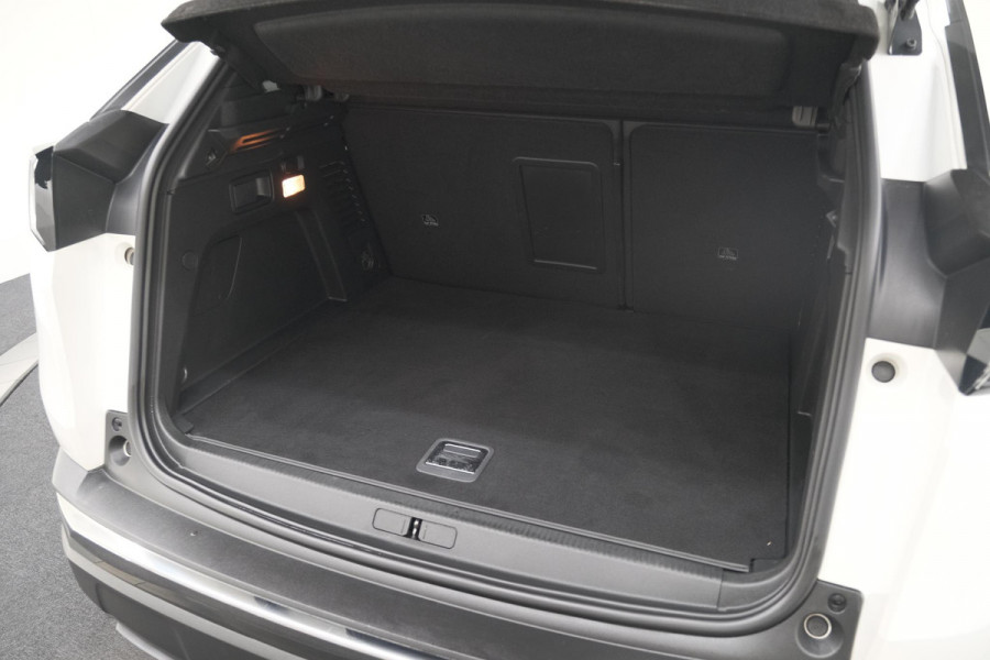 Peugeot 3008 1.6 Plug-in HYbrid 225 Allure | Camera | Dodehoekdetectie | Navigatie | Apple Carplay