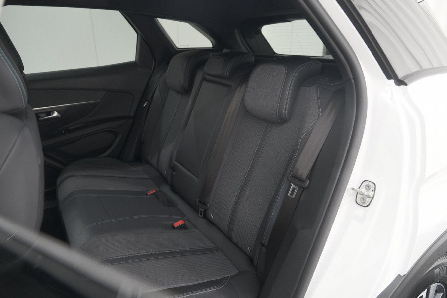 Peugeot 3008 1.6 Plug-in HYbrid 225 Allure | Camera | Dodehoekdetectie | Navigatie | Apple Carplay