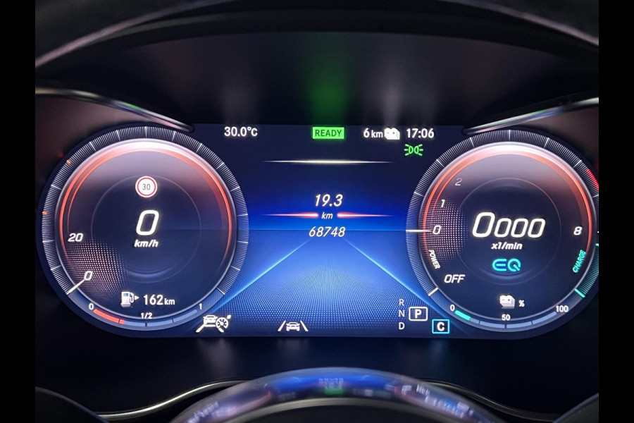 Mercedes-Benz GLC 300e 4MATIC AMG-line Distronic | Open dak | Burmester | Memory | Stoelverwarming | Achteruitrij camera | Carplay