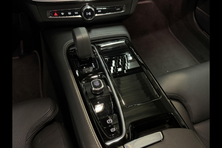 Volvo V90 2.0 T6 Plug-in hybrid AWD Plus Bright 19"/Leder + memory l + r/Stoel + stuurverwarmingAdaptieve cruise/Harman Kardon/Dodehoek/Elektrische klep/Keyless