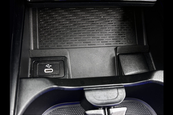 Mercedes-Benz B-Klasse 250 e Star Edition AMG Line Keyless go Comfort pakket | Trekhaak | Achteruitrijcamera | Inclusief 24 maanden MB Certified garantie voor Europa.