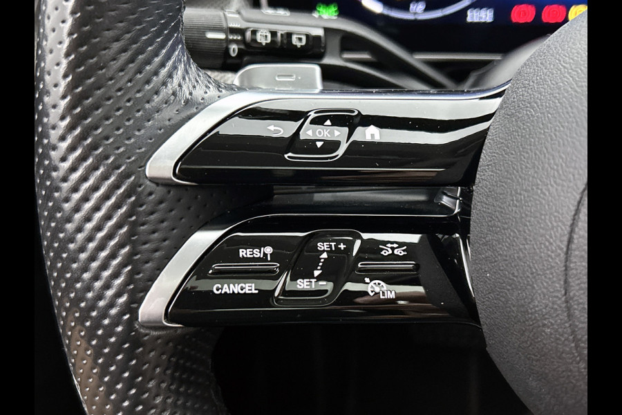 Mercedes-Benz GLC 300 e 4MATIC AMG Plug-In Hybride Night pakket |AMG Line | Memory pakket | Panoramadak | Stuurverwarming winterpakket | Inclusief 24 maanden MB Certified garantie voor Europa.