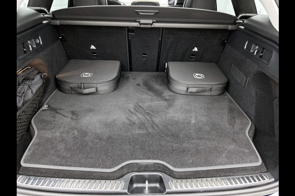 Mercedes-Benz GLC 300 e 4MATIC AMG Plug-In Hybride Night pakket |AMG Line | Memory pakket | Panoramadak | Stuurverwarming winterpakket | Inclusief 24 maanden MB Certified garantie voor Europa.