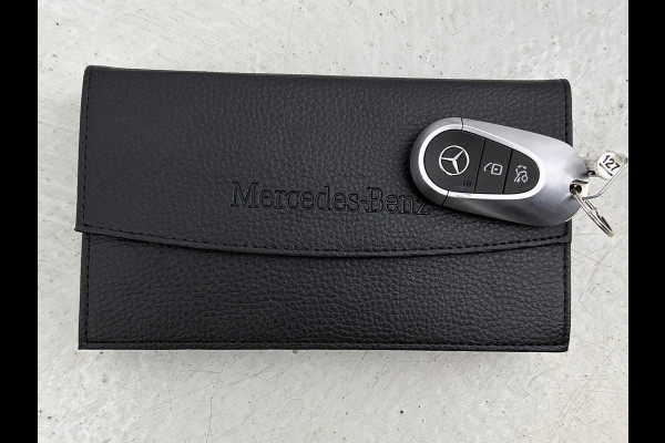 Mercedes-Benz GLC 300 e 4MATIC AMG Plug-In Hybride Night pakket |AMG Line | Memory pakket | Panoramadak | Stuurverwarming winterpakket | Inclusief 24 maanden MB Certified garantie voor Europa.