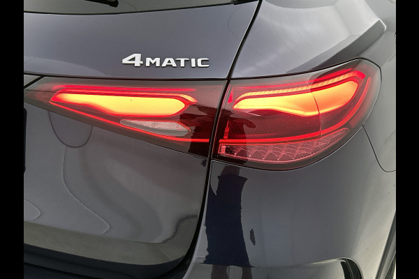 Mercedes-Benz GLC 300 e 4MATIC AMG Plug-In Hybride Night pakket |AMG Line | Memory pakket | Panoramadak | Stuurverwarming winterpakket | Inclusief 24 maanden MB Certified garantie voor Europa.