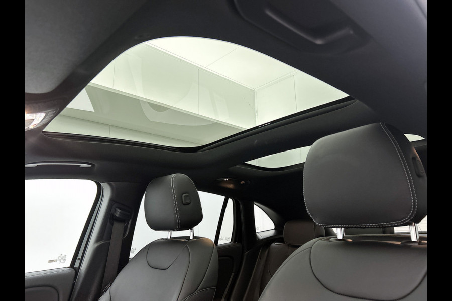 Mercedes-Benz GLA 250 e Star Edition AMG Line aug-26 | Panoramadak | 20 inch lichtemetalen velgen | lederen bekleding | MBUX wide screen | elect. bed. voorstoelen met memory | parking support Inclusief 24 maanden MB Certified garantie voor Europa.