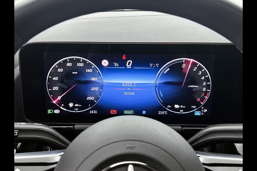 Mercedes-Benz GLA 250 e Star Edition AMG Line aug-26 | Panoramadak | 20 inch lichtemetalen velgen | lederen bekleding | MBUX wide screen | elect. bed. voorstoelen met memory | parking support Inclusief 24 maanden MB Certified garantie voor Europa.