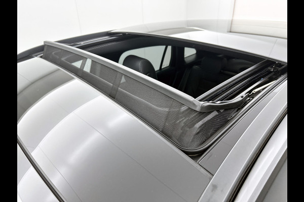 Mercedes-Benz GLA 250 e Star Edition AMG Line aug-26 | Panoramadak | 20 inch lichtemetalen velgen | lederen bekleding | MBUX wide screen | elect. bed. voorstoelen met memory | parking support Inclusief 24 maanden MB Certified garantie voor Europa.