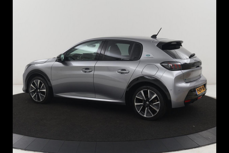 Peugeot e-208 EV GT 350 50 kWh | SOH 92,2% | Half leder | Stoelverwarming | Navigatie | Climate control | Carplay | Camera | Park assist