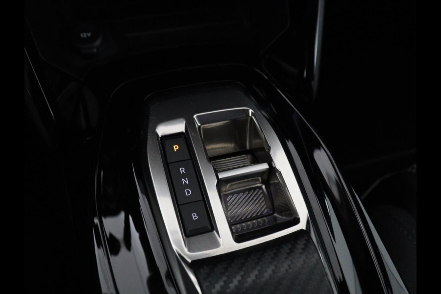 Peugeot e-208 EV GT 350 50 kWh | SOH 92,2% | Half leder | Stoelverwarming | Navigatie | Climate control | Carplay | Camera | Park assist