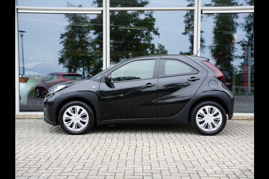 Toyota Aygo X 1.0 VVT-i S-CVT Play | Adaptieve Cruise | Achteruitrijcamera | Apple Carplay/Android Auto |