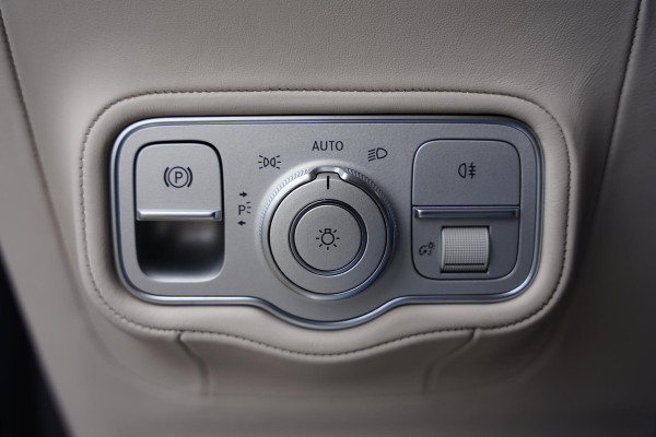 Mercedes-Benz G-Klasse 580 Robijnrood / Leder Beige / Grille Verlicht
