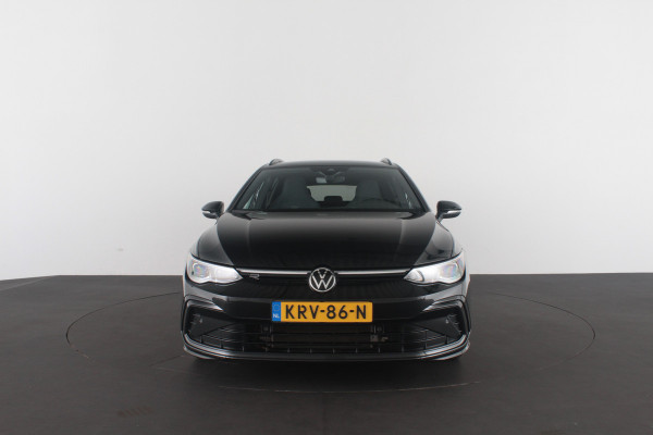 Volkswagen Golf Variant 1.5 eTSI R-Line Business > Trekhaak/IQ.Light/Camera/Winterpakket
