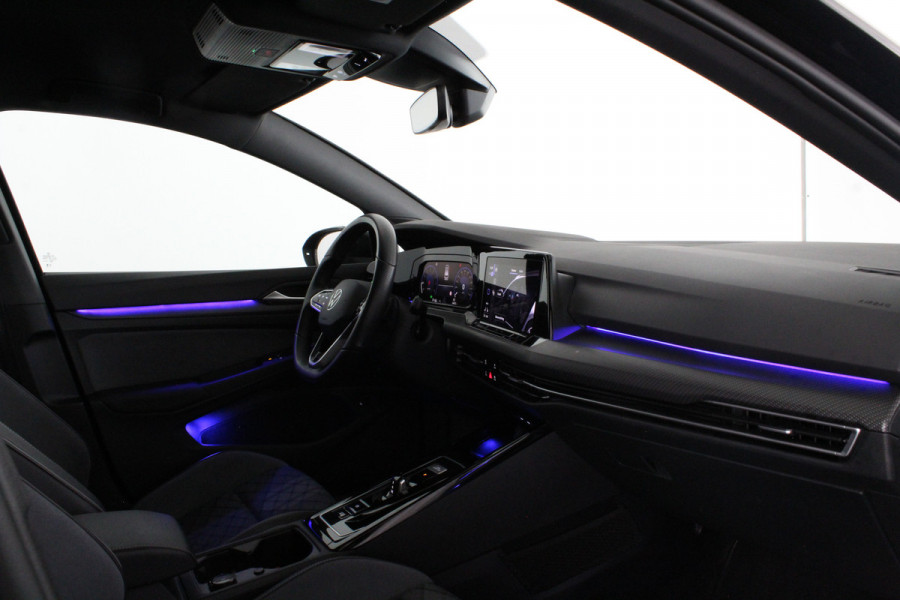 Volkswagen Golf Variant 1.5 eTSI R-Line Business > Trekhaak/IQ.Light/Camera/Winterpakket