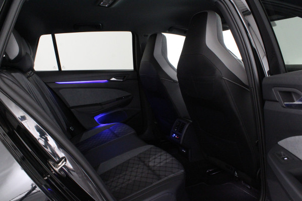 Volkswagen Golf Variant 1.5 eTSI R-Line Business > Trekhaak/IQ.Light/Camera/Winterpakket