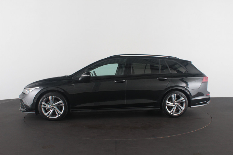 Volkswagen Golf Variant 1.5 eTSI R-Line Business > Trekhaak/IQ.Light/Camera/Winterpakket