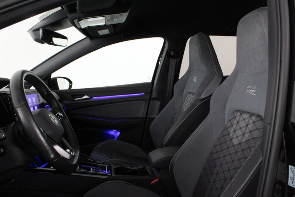 Volkswagen Golf Variant 1.5 eTSI R-Line Business > Trekhaak/IQ.Light/Camera/Winterpakket