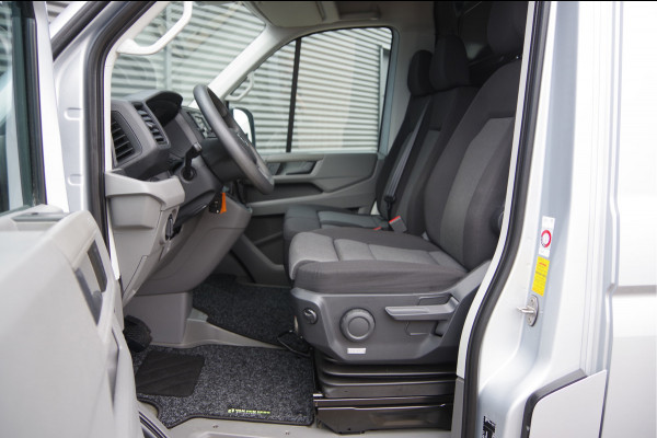 Volkswagen Crafter 2.0 TDI L3H3(L2H2) 3-ZITS, AUT. STOELVERWARMING, CRUISE, CAMERA, AIRCO, CARPLAY, PARKEERSENSOREN