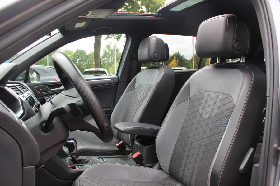 Volkswagen Tiguan Allspace 1.5 TSI R-Line Business+ 7p. / Trekhaak / Panoramadak / Camera / CarPlay / Keyless / 19'' / Mattrix LED / Stoelverwarming / DAB / ACC
