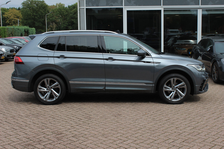 Volkswagen Tiguan Allspace 1.5 TSI R-Line Business+ 7p. / Trekhaak / Panoramadak / Camera / CarPlay / Keyless / 19'' / Mattrix LED / Stoelverwarming / DAB / ACC