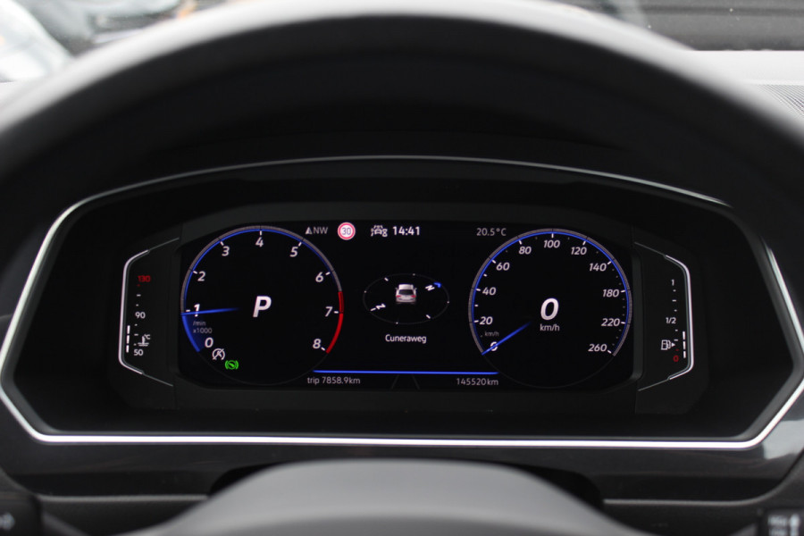 Volkswagen Tiguan Allspace 1.5 TSI R-Line Business+ 7p. / Trekhaak / Panoramadak / Camera / CarPlay / Keyless / 19'' / Mattrix LED / Stoelverwarming / DAB / ACC