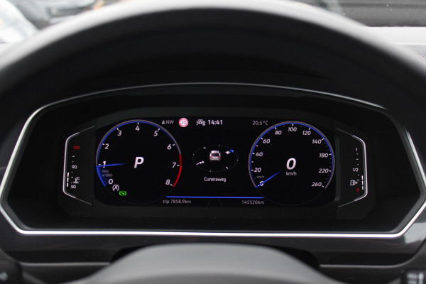 Volkswagen Tiguan Allspace 1.5 TSI R-Line Business+ 7p. / Trekhaak / Panoramadak / Camera / CarPlay / Keyless / 19'' / Mattrix LED / Stoelverwarming / DAB / ACC