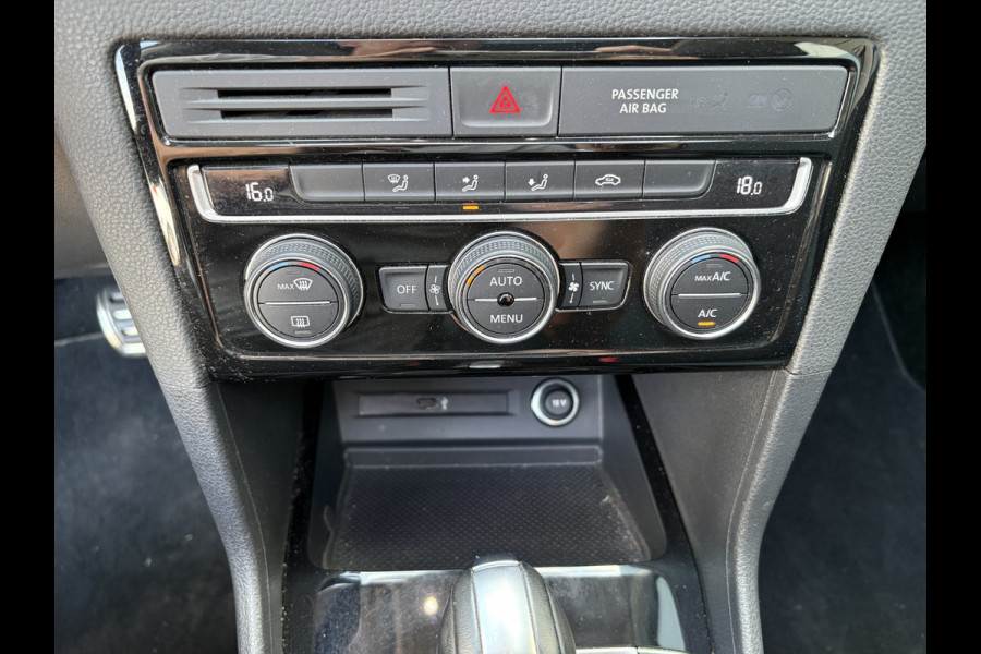 Volkswagen Golf Sportsvan 1.5 TSi ACT 150pk DSG Comfortline SCHUIFDAK/CAMERA/DODEHOEK/ADAPT.CRUISE/CARPLAY/PDC