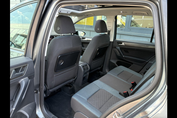 Volkswagen Golf Sportsvan 1.5 TSi ACT 150pk DSG Comfortline SCHUIFDAK/CAMERA/DODEHOEK/ADAPT.CRUISE/CARPLAY/PDC