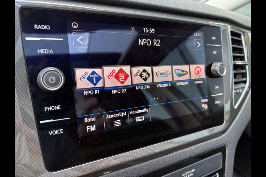 Volkswagen Golf Sportsvan 1.5 TSi ACT 150pk DSG Comfortline SCHUIFDAK/CAMERA/DODEHOEK/ADAPT.CRUISE/CARPLAY/PDC