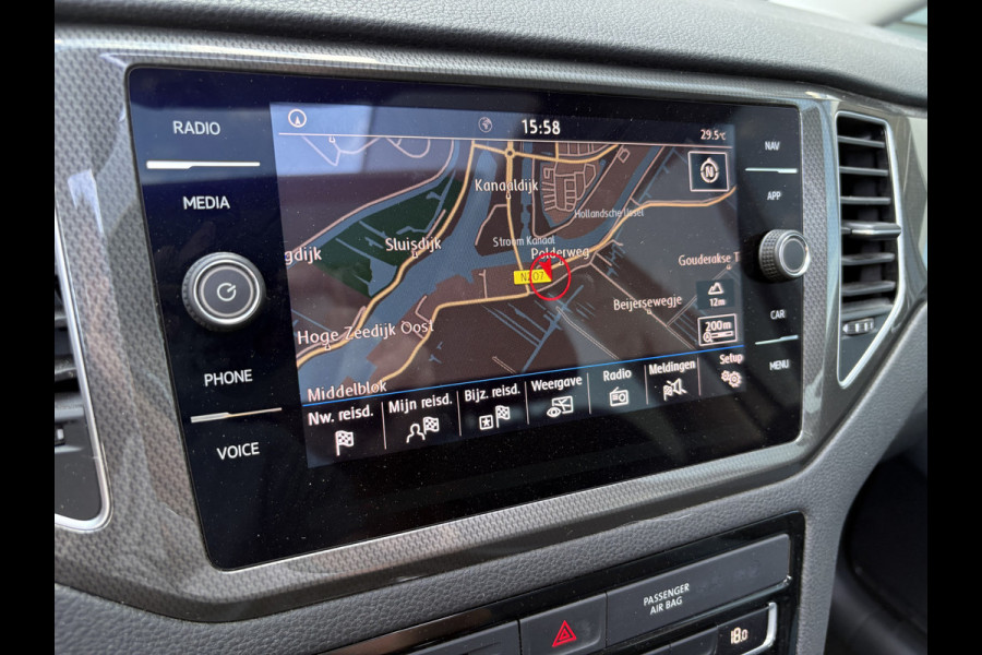 Volkswagen Golf Sportsvan 1.5 TSi ACT 150pk DSG Comfortline SCHUIFDAK/CAMERA/DODEHOEK/ADAPT.CRUISE/CARPLAY/PDC