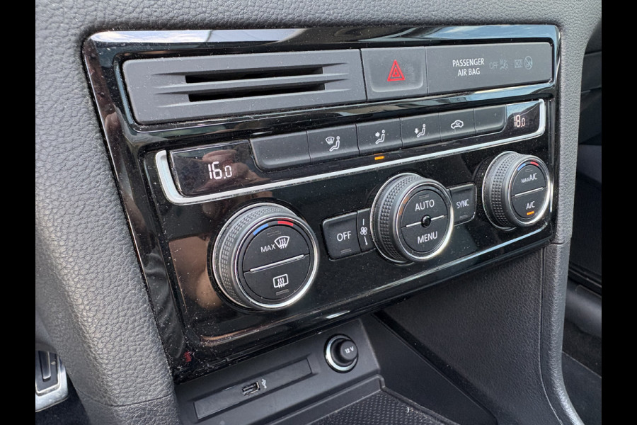Volkswagen Golf Sportsvan 1.5 TSi ACT 150pk DSG Comfortline SCHUIFDAK/CAMERA/DODEHOEK/ADAPT.CRUISE/CARPLAY/PDC