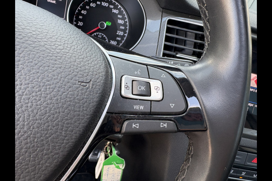 Volkswagen Golf Sportsvan 1.5 TSi ACT 150pk DSG Comfortline SCHUIFDAK/CAMERA/DODEHOEK/ADAPT.CRUISE/CARPLAY/PDC