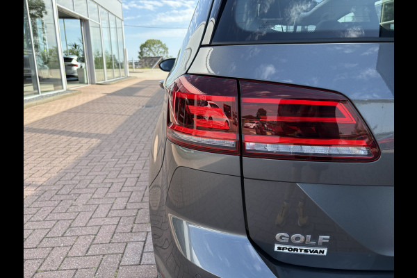 Volkswagen Golf Sportsvan 1.5 TSi ACT 150pk DSG Comfortline SCHUIFDAK/CAMERA/DODEHOEK/ADAPT.CRUISE/CARPLAY/PDC