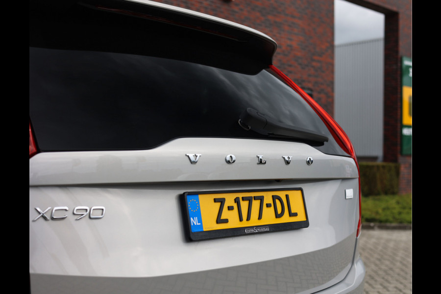 Volvo XC90 T8 AWD Ultimate Dark | Pano - HUD - Trekhaak