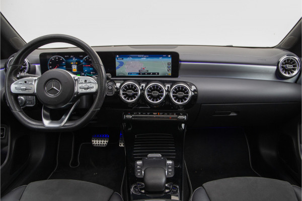 Mercedes-Benz CLA-Klasse 250 e AMG Premium, Pano, Head-up, Distronic, Nightpack 2021