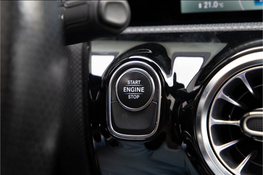 Mercedes-Benz CLA-Klasse 250 e AMG Premium, Pano, Head-up, Distronic, Nightpack 2021