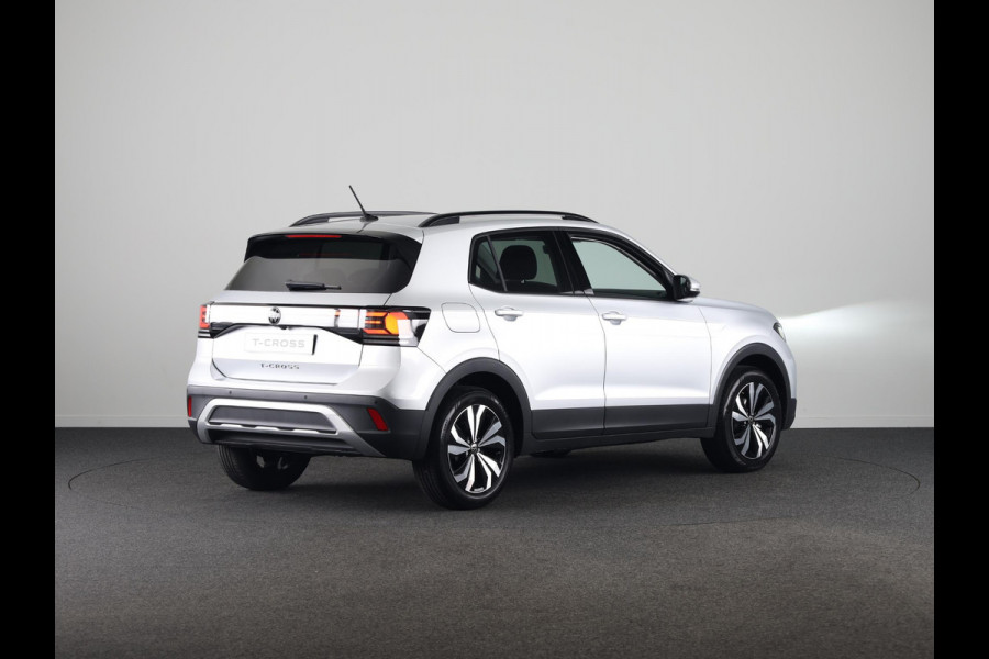 Volkswagen T-Cross Life Edition 1.0 TSI 95 PK 5 versn. Hand | Parkeersensoren | Stoelverwarming | Camera |