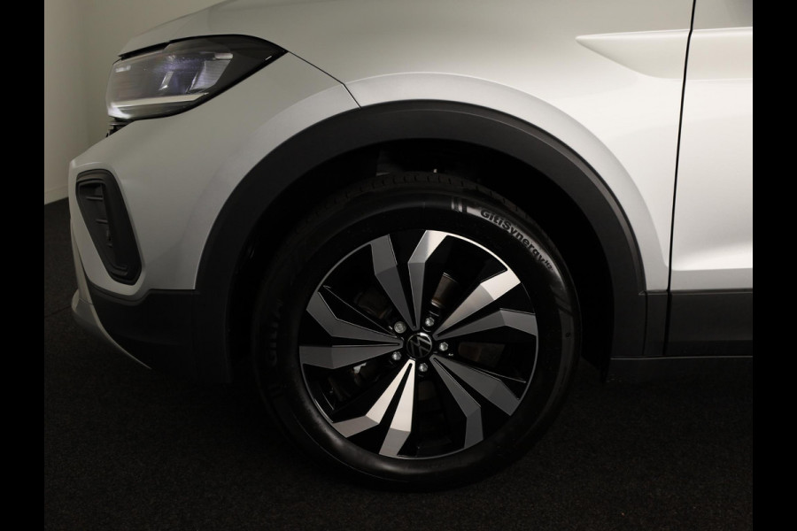 Volkswagen T-Cross Life Edition 1.0 TSI 95 PK 5 versn. Hand | Parkeersensoren | Stoelverwarming | Camera |
