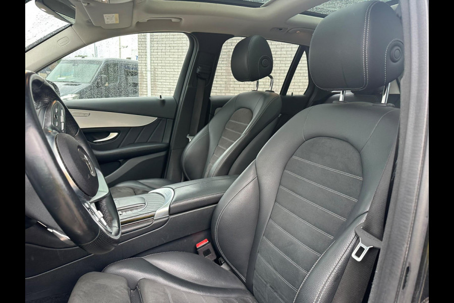 Mercedes-Benz GLC 300e 4MATIC AMG Line 320 PK | Nieuw binnen, meer foto's volgen ! | Panoramadak | Wegklapbare Trekhaak | 360 graden camera | Stoelverwarming