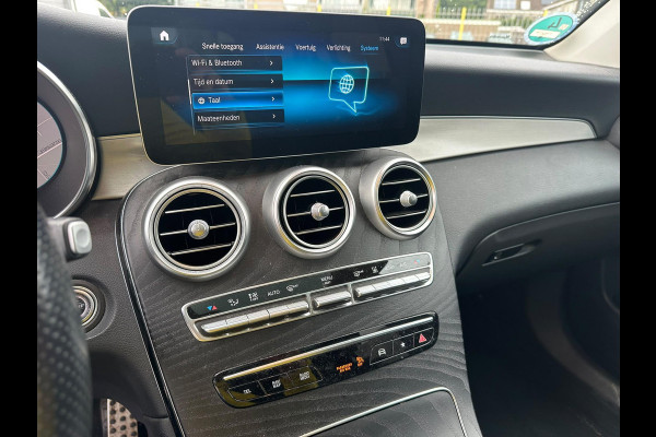 Mercedes-Benz GLC 300e 4MATIC AMG Line 320 PK | Nieuw binnen, meer foto's volgen ! | Panoramadak | Wegklapbare Trekhaak | 360 graden camera | Stoelverwarming