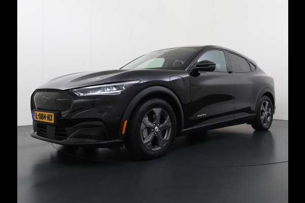 Ford Mustang Mach-E Extended RWD 98kWh Technology Pack Plus Panoramadak Trekhaak Adap.Cruise SOH 94% B&O-Audio 360°Camera Leder Elek.Stoelen+ Apple Carplay Android Auto Elek.Achterklep Lmv 18" Pdc Led Isofix DAB 1e Eigenaar 750KG Trekgewicht Origineel Nederlandse Auto