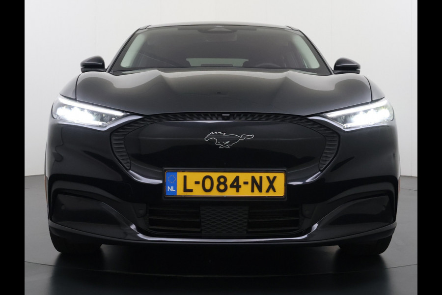 Ford Mustang Mach-E Extended RWD 98kWh Technology Pack Plus Panoramadak Trekhaak Adap.Cruise SOH 94% B&O-Audio 360°Camera Leder Elek.Stoelen+ Apple Carplay Android Auto Elek.Achterklep Lmv 18" Pdc Led Isofix DAB 1e Eigenaar 750KG Trekgewicht Origineel Nederlandse Auto