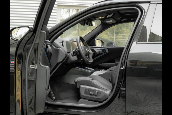 BMW X3 30e xDrive - M-Sport - Pano - Trekhaak - ACC - Head-up